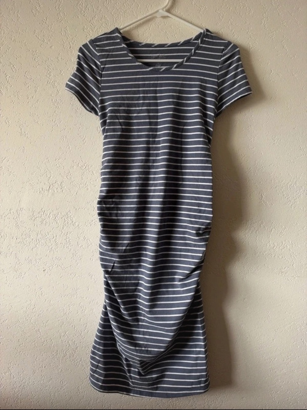 Striped Short-Sleeve Maternity Dress - Gray/White